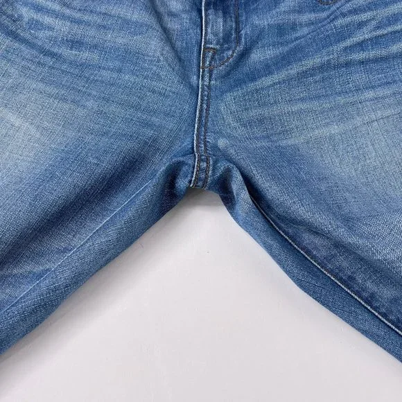 J Crew Slim Mid Rise Broken In Boyfriend Jeans Light Blue Distressed Jeans Sz 26 - Picture 8 of 12